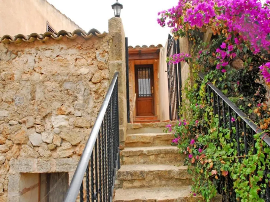 Farm stay Finca Sa Cova Vella Manacor
